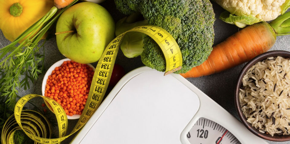 Na prática, o nutricionista: