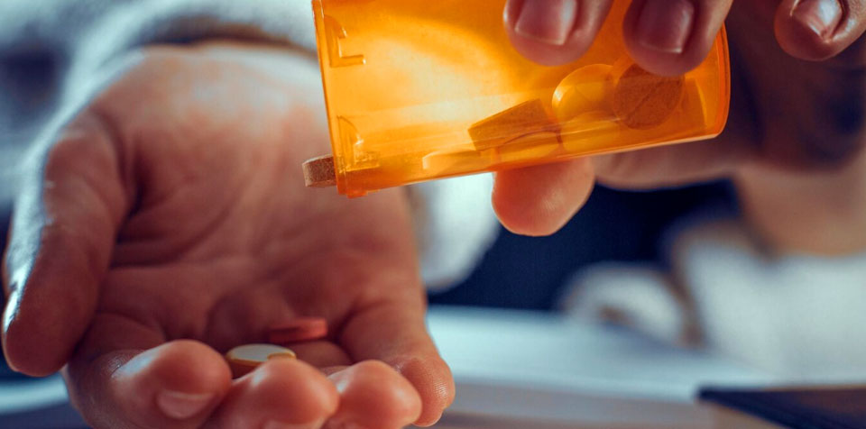 Uso prolongado e interrupção abrupta de corticoides